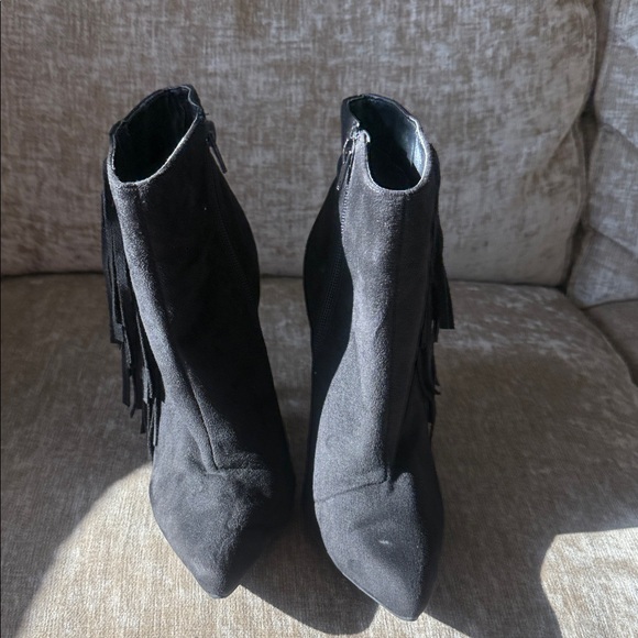 Qupid Black Suede Ankle Booties with Fringe - Picture 1 of 5